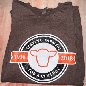 brown hinton mills t-shirt